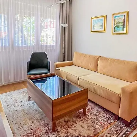 Beethree Apartamento